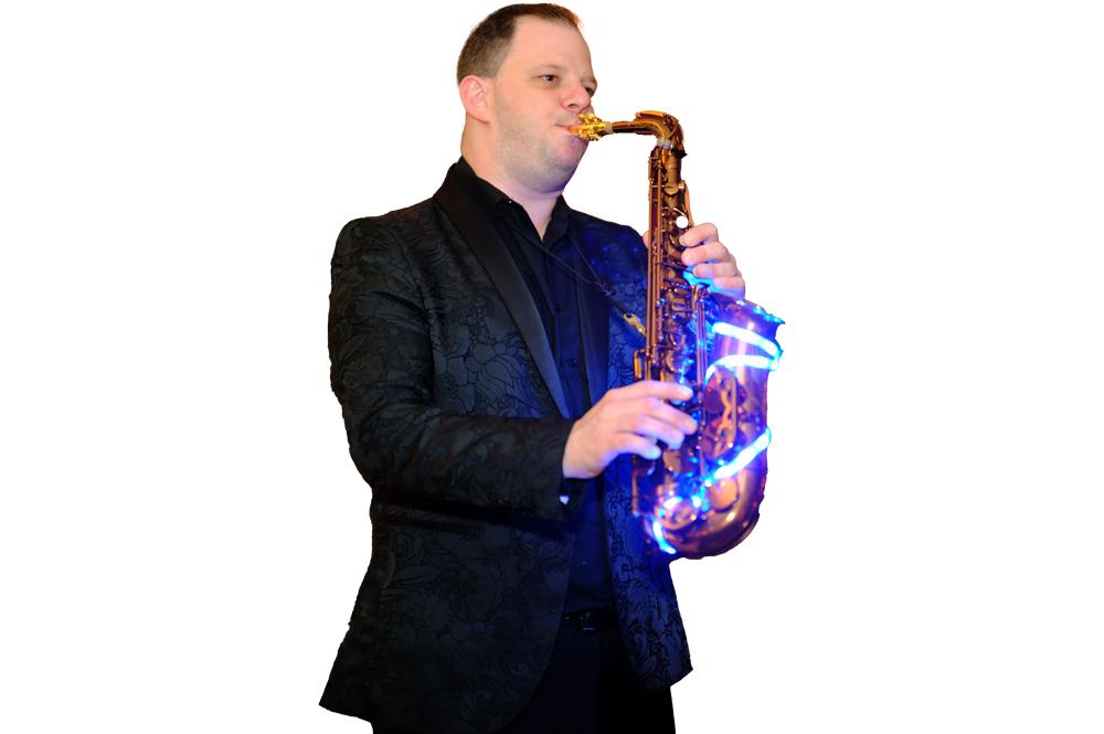 absolute-entertainment-dj-services-Cenzo
