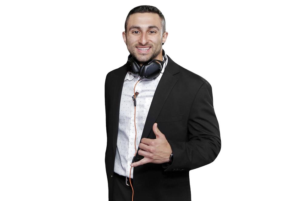 absolute-entertainment-dj-services-Cenzo